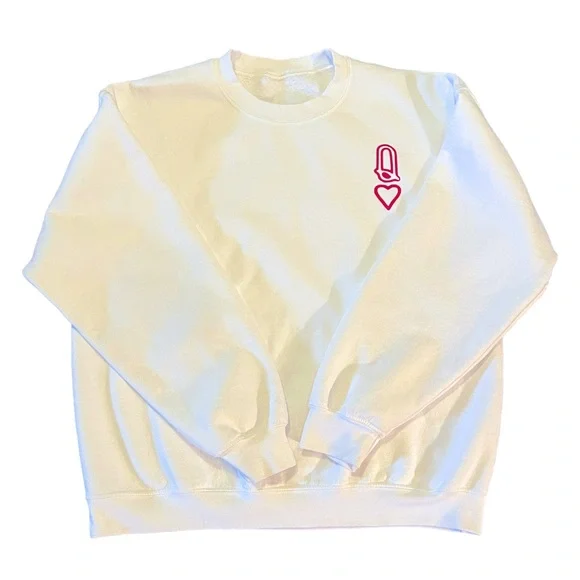 Queen Of Hearts Women’s Graphic Crewneck Sweatshirt - Picture 3 of 6